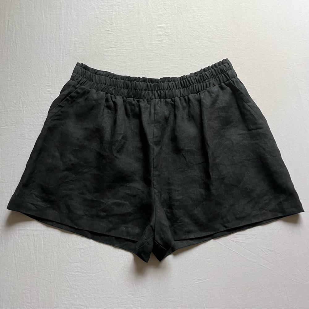 NWT RUMER black linen elastic waist high rise shorts